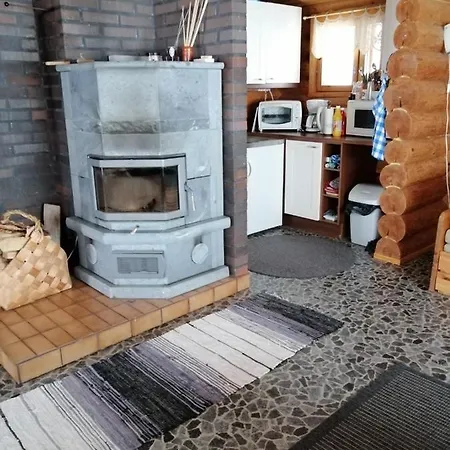 Kotimajoitus Tuorila *